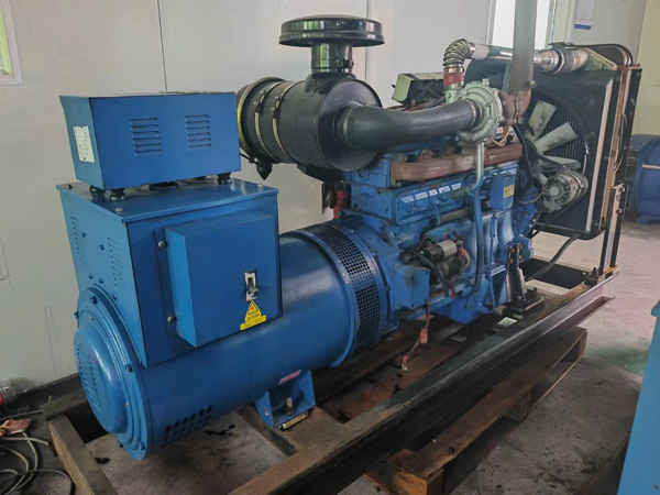 东兴100kW柴油发电机组使用多级机油有哪些优缺点？